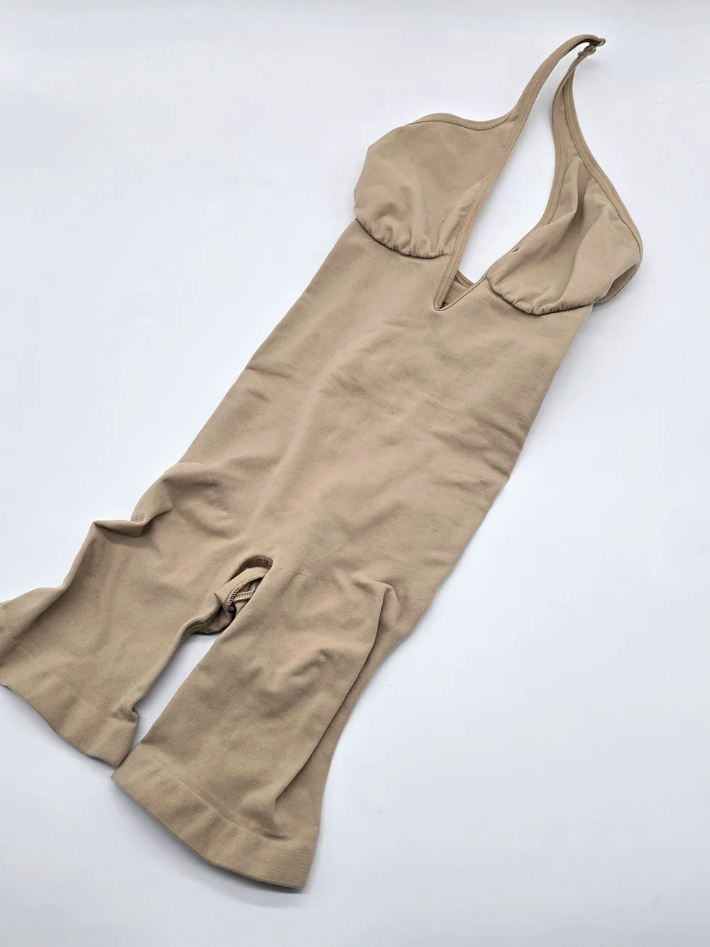 SKIMS Sculpt Plunge Shapewear Bodysuit Nude XS
